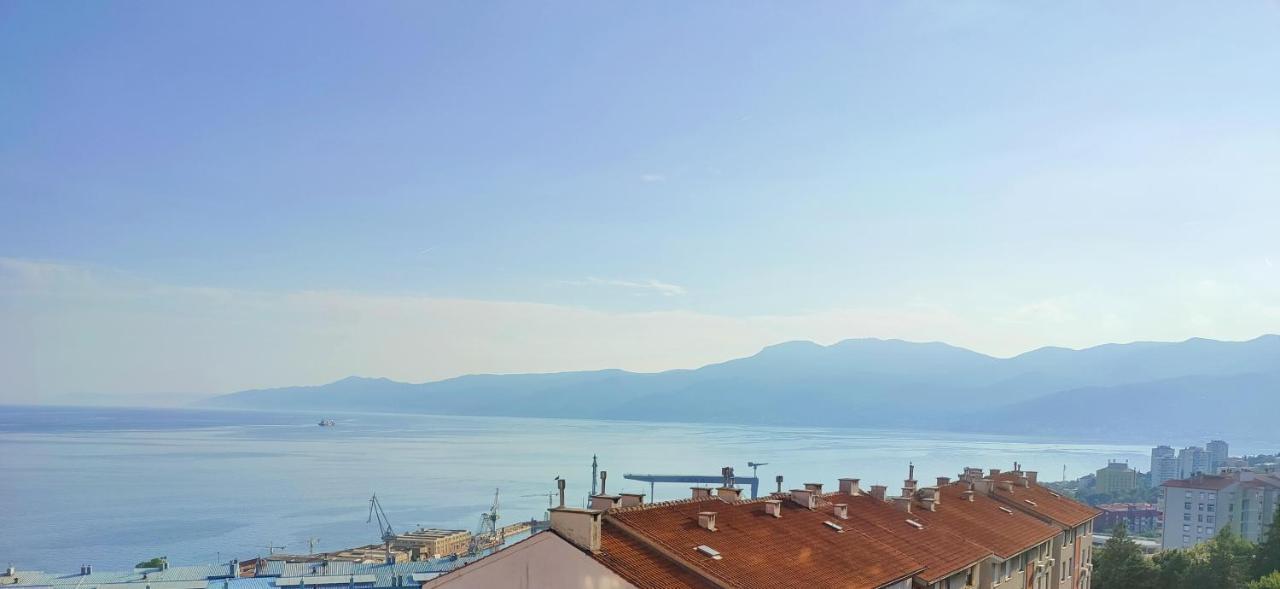 Appartamento Adria Holliday Fiume Esterno foto